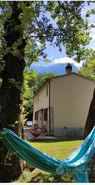 Casa in montagna nel bosco nel parco Gran Sasso