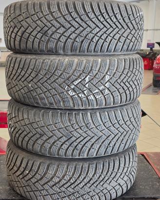 4 Gomme Invernali Hankook 185/55 R15 82T DOT2022