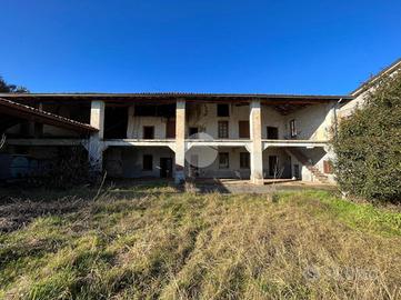 RUSTICO A CAZZAGO SAN MARTINO