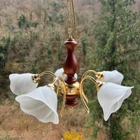 Lampadario in legno di Noce e Ottone con portalumi