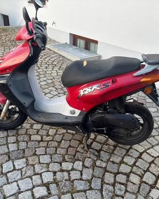 2Scooter honda x8rs -aprillia sonic 50 funzionanti