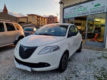 Lancia Ypsilon 1.2 GPL Momo design Anno 12/2013