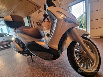 Piaggio Beverly 300
