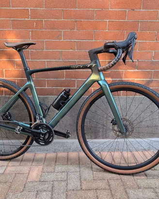 Bici Scott Addict Gravel 30