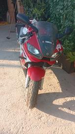 Yamaha R6