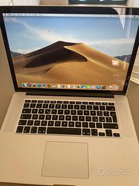 MacBook Pro 15" Retina Mid 2015 + Henge Dock