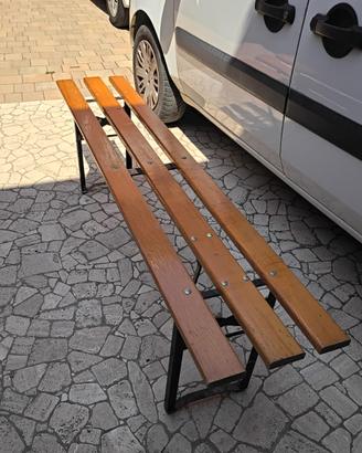 tavolo e panche