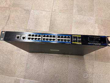 Switch PoE 24 Porte Gigabit L3 4x10G SFP+