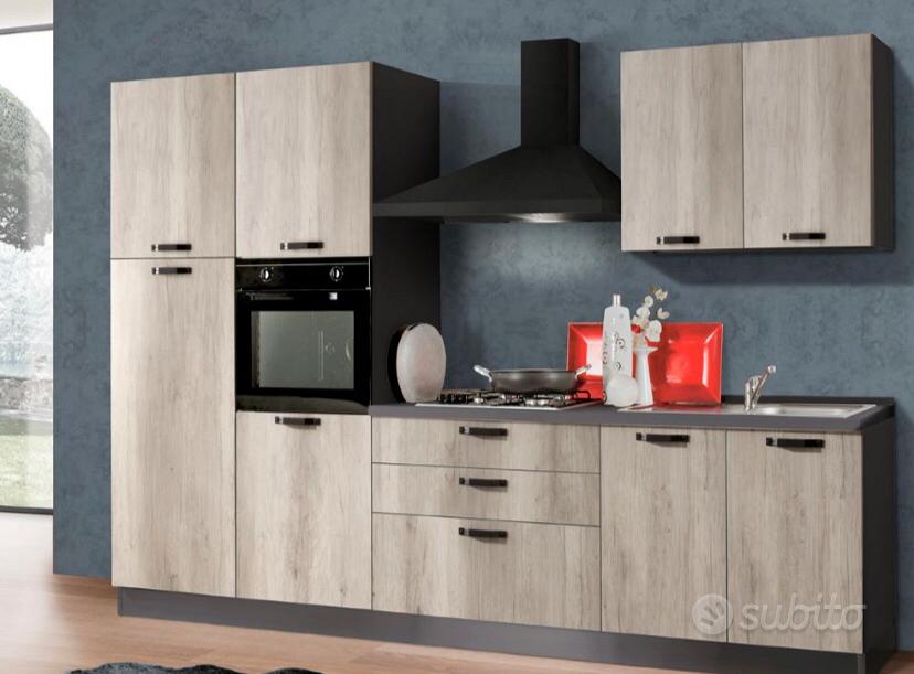 Cucina 300 cm - Arredamento e Casalinghi In vendita a Pesaro e Urbino