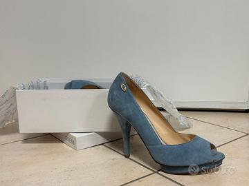 Tacchi GUESS azzurro polvere - n.40 - come nuovi