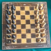 Scacchiera antica in legno completa