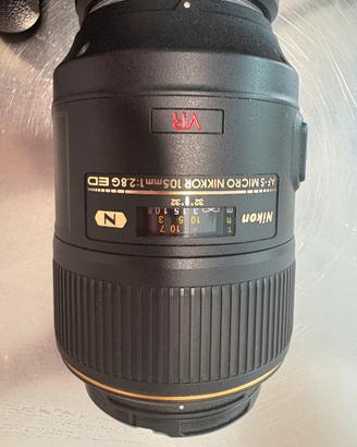 NIKKOR AF-S 105 mm f/2.8G IF-ED  + Adattatore FTZ