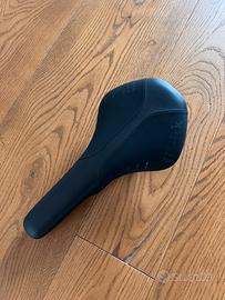 Sella bike fi’zi:k r7 nuova mai utilizzata