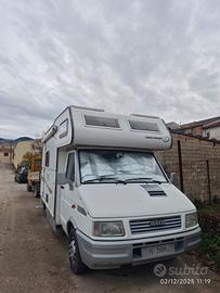 Camper Iveco 5.60 m