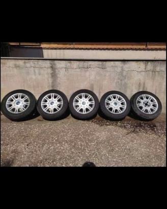 Cinque gomme Fiat Multipla
