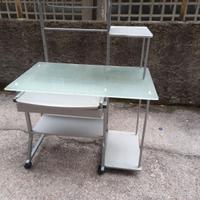 Scrivania porta PC  con cassettino