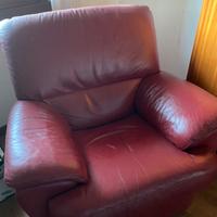 Poltrona in simil-pelle