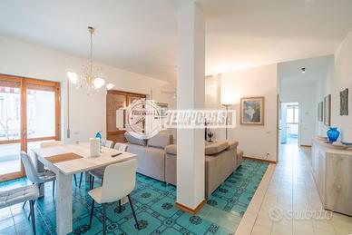 TRILOCALE RISTRUTTURATO CAMPO DI MARE