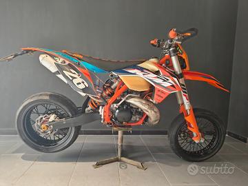 Ktm EXC 300 SUPER MOTARD NON TRATTABILE