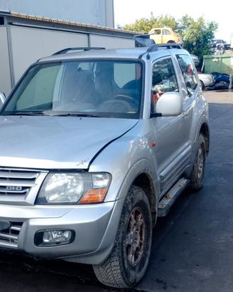 RICAMBI PER MITSUBISHI PAJERO