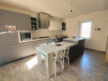 CASA INDIPENDENTE A PADERNA