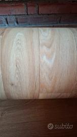 pavimento effetto legno in rotolo pvc