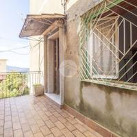 4 LOCALI A PALOMBARA SABINA