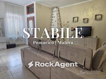 Palazzo / Stabile di 117 m² con 2 locali a Pomaric