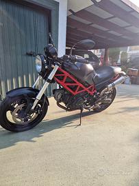 Ducati Monster 695 - A2