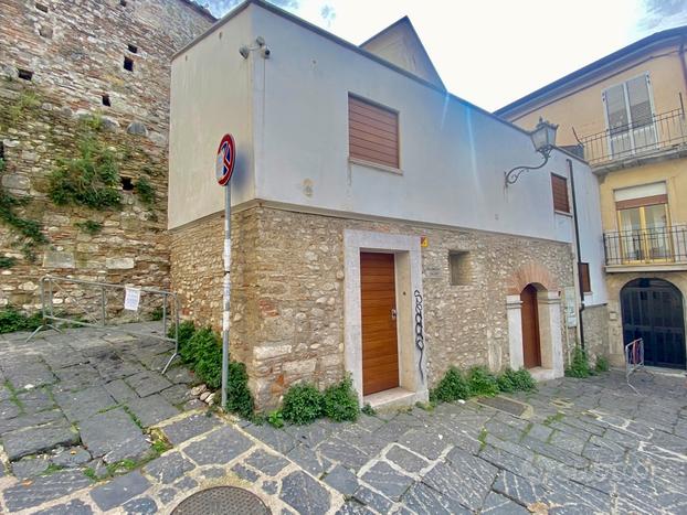 Via Giovanni De Nicastro - 2556 -