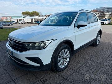 Volkswagen Tiguan 2.0 TDI 150 CV SCR DSG Elegance