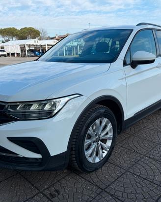 Volkswagen Tiguan 2.0 TDI 150 CV SCR DSG Elegance