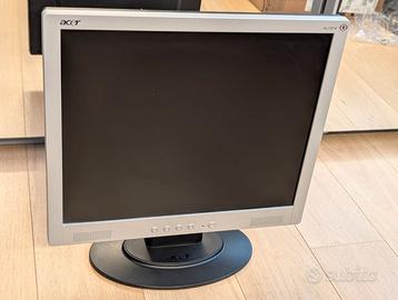 N. 2 monitor Acer LCD 19 pollici 4:3