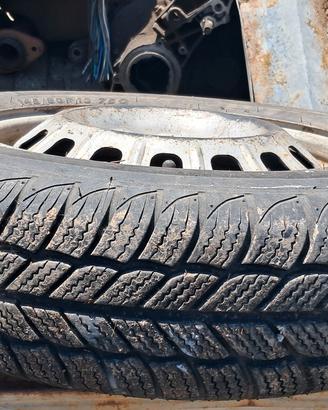 gomme e cerchi panda 