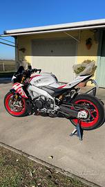 Aprilia Tuono V4 Factory