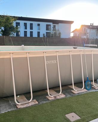 Piscina fuori terra 4x2x1,22
