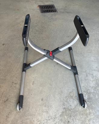 Supporto inglesina per culla e seggiolono auto