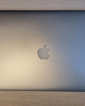 MacBook PRO 16GB RAM - Perfetto per studio-lavoro