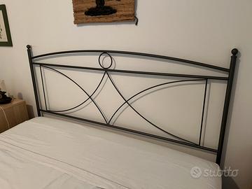 Testata letto matrimoniale in ferro battuto