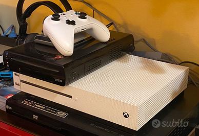 Xbox One S con giochi con memoria aggiuntiva