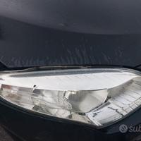 Fanale anteriore dx renault megane anno 2012