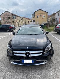 Mercedes-Benz GLA 220 Premium 4matic 170cv
