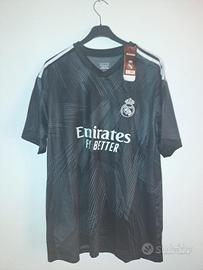 tuta da calcio real madrid