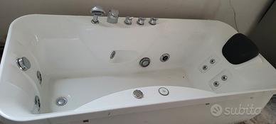 VASCA IDROMASSAGGIO DA INTERNO 