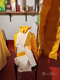 giubbotto e salopette per vela pesca ecc