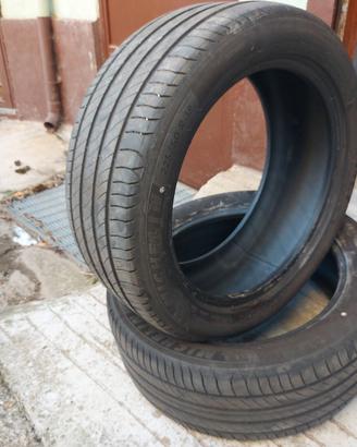 Gomme estive 225/50/18 99w