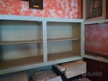 Credenzina vetrina 2 ante