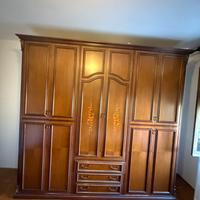 Armadio per camera da letto con cassetti