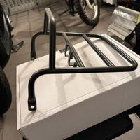 Porta pacchi Suzuki DR 600 posteriore