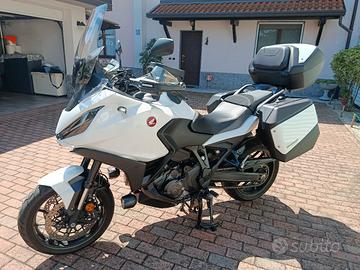 Honda  NT 1100
